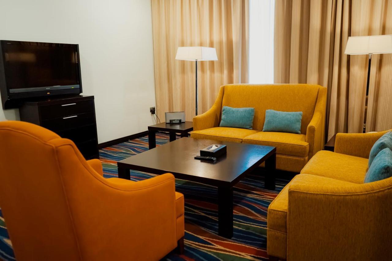 City Seasons Hotel & Suites Muscat Eksteriør billede