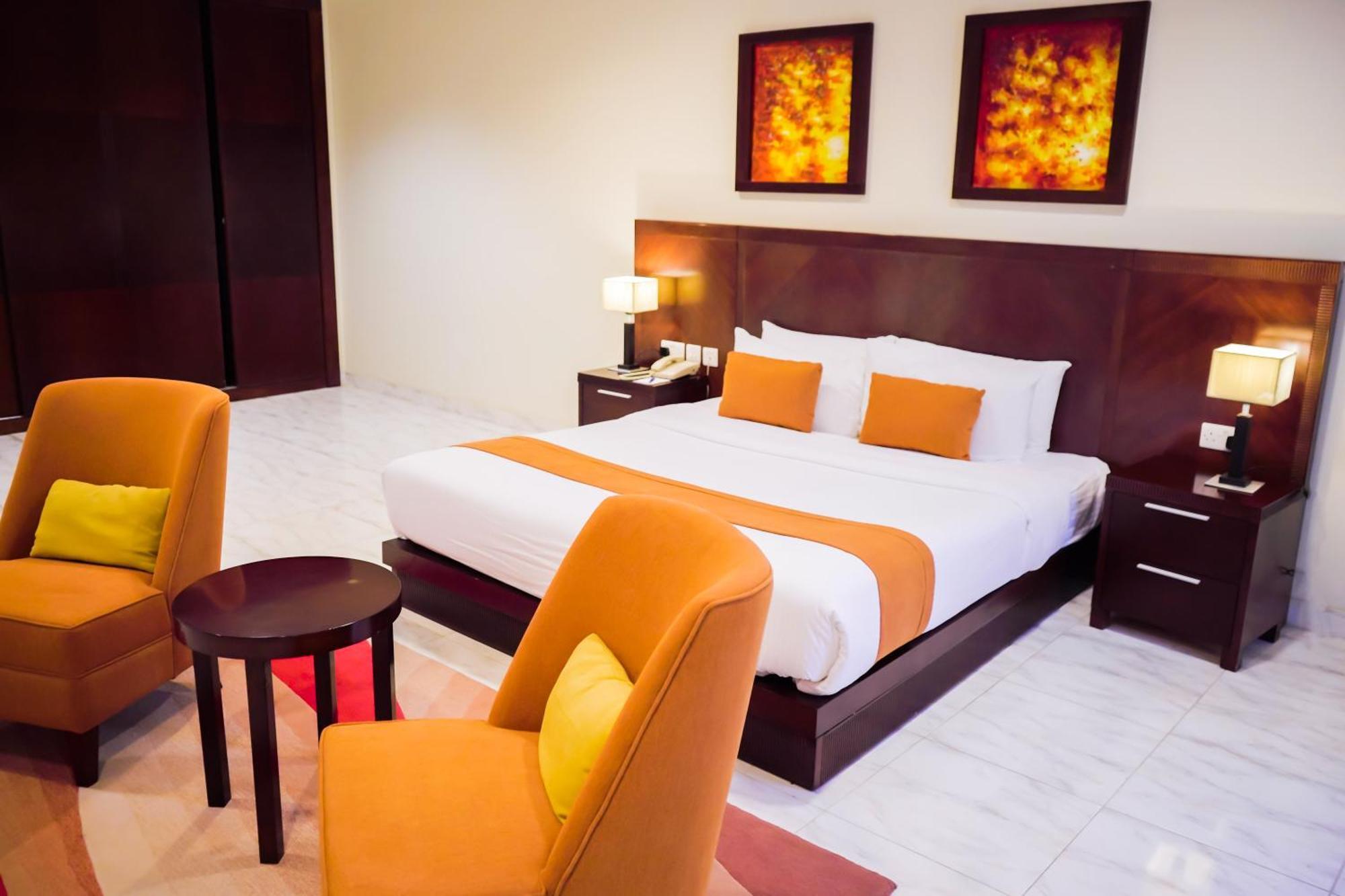 City Seasons Hotel & Suites Muscat Eksteriør billede
