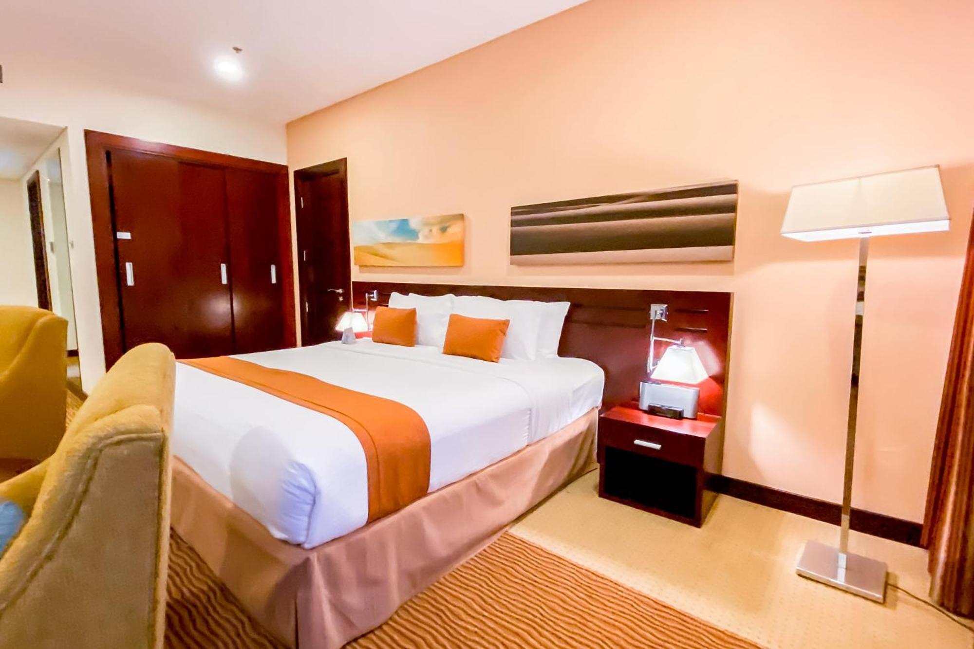 City Seasons Hotel & Suites Muscat Eksteriør billede