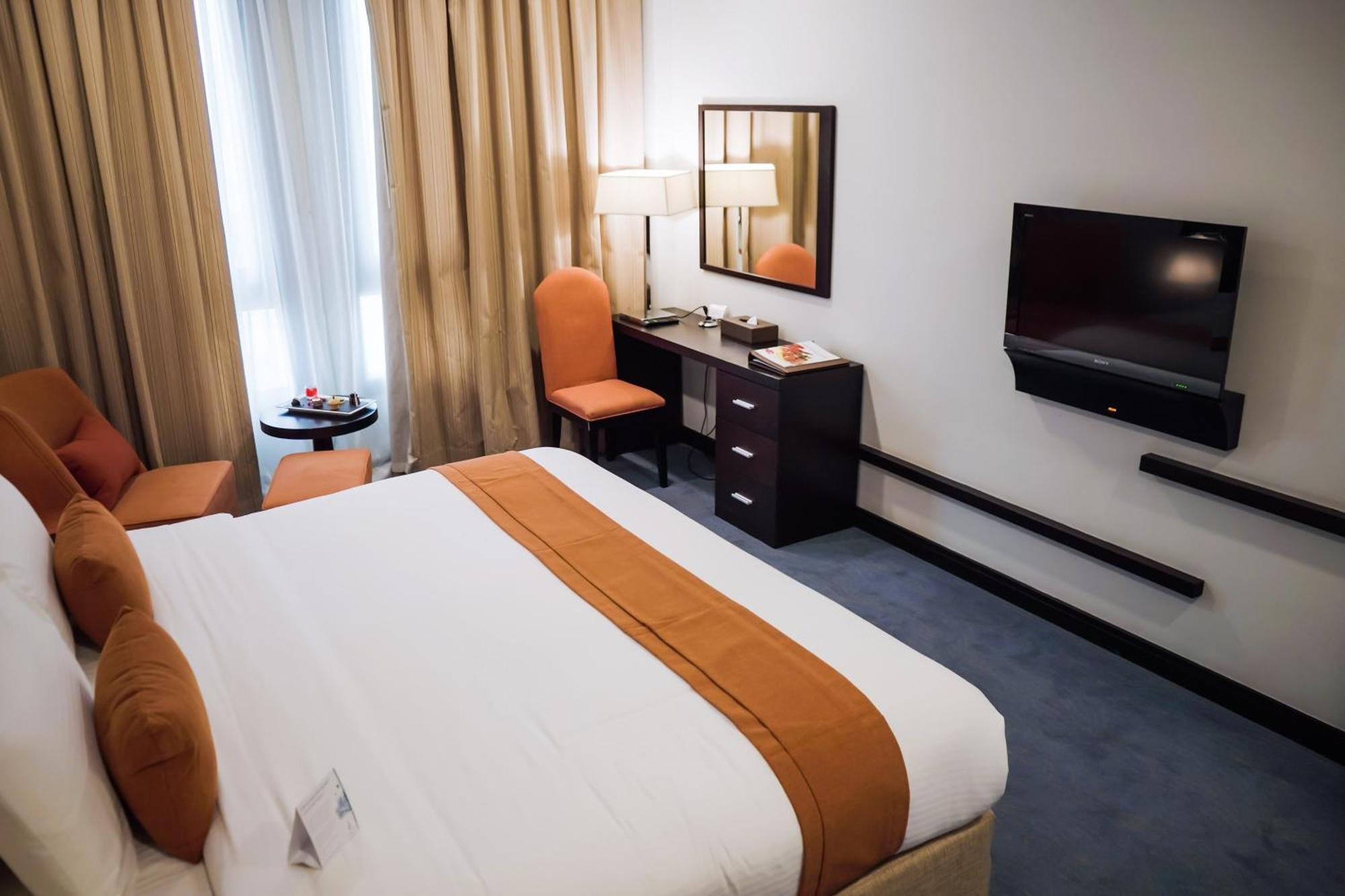 City Seasons Hotel & Suites Muscat Eksteriør billede