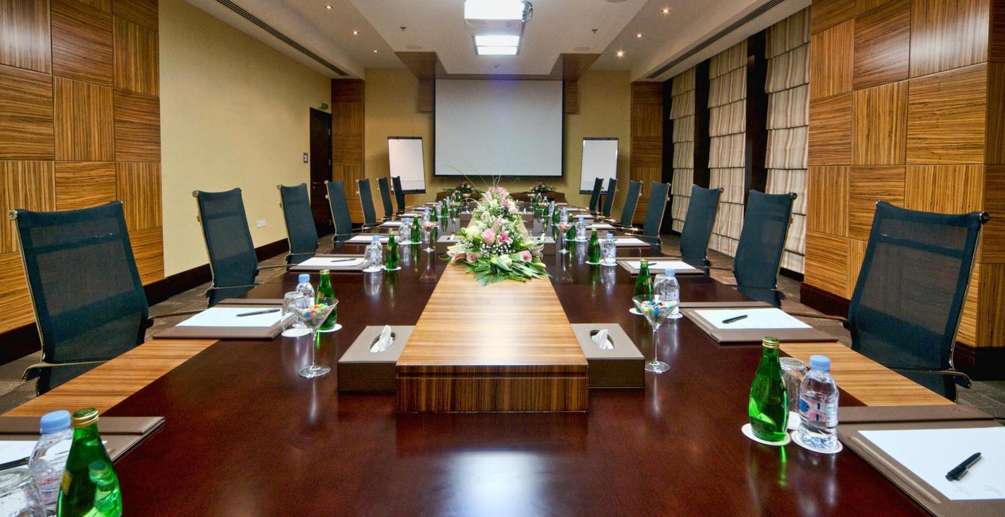 City Seasons Hotel & Suites Muscat Eksteriør billede
