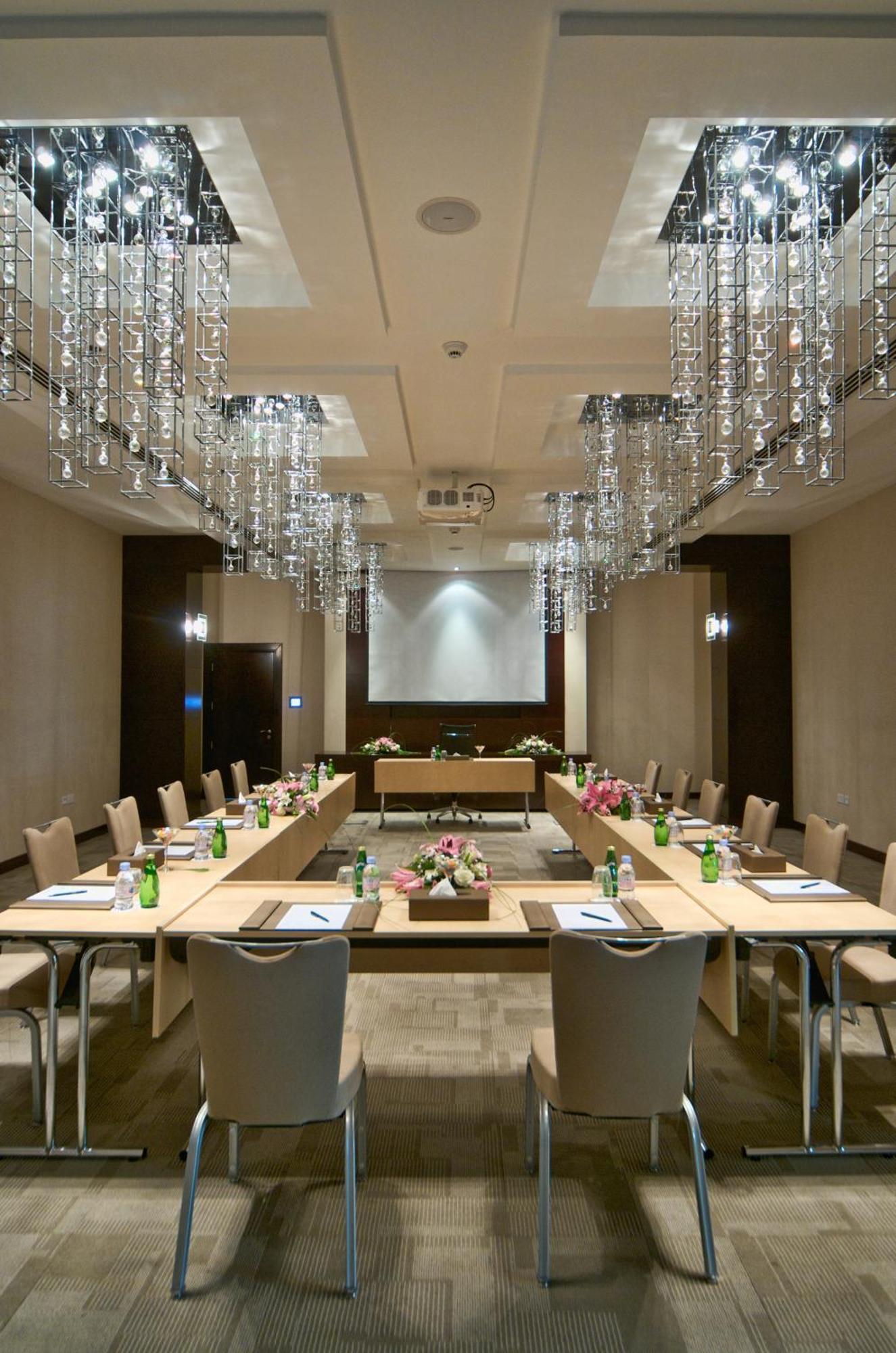 City Seasons Hotel & Suites Muscat Eksteriør billede