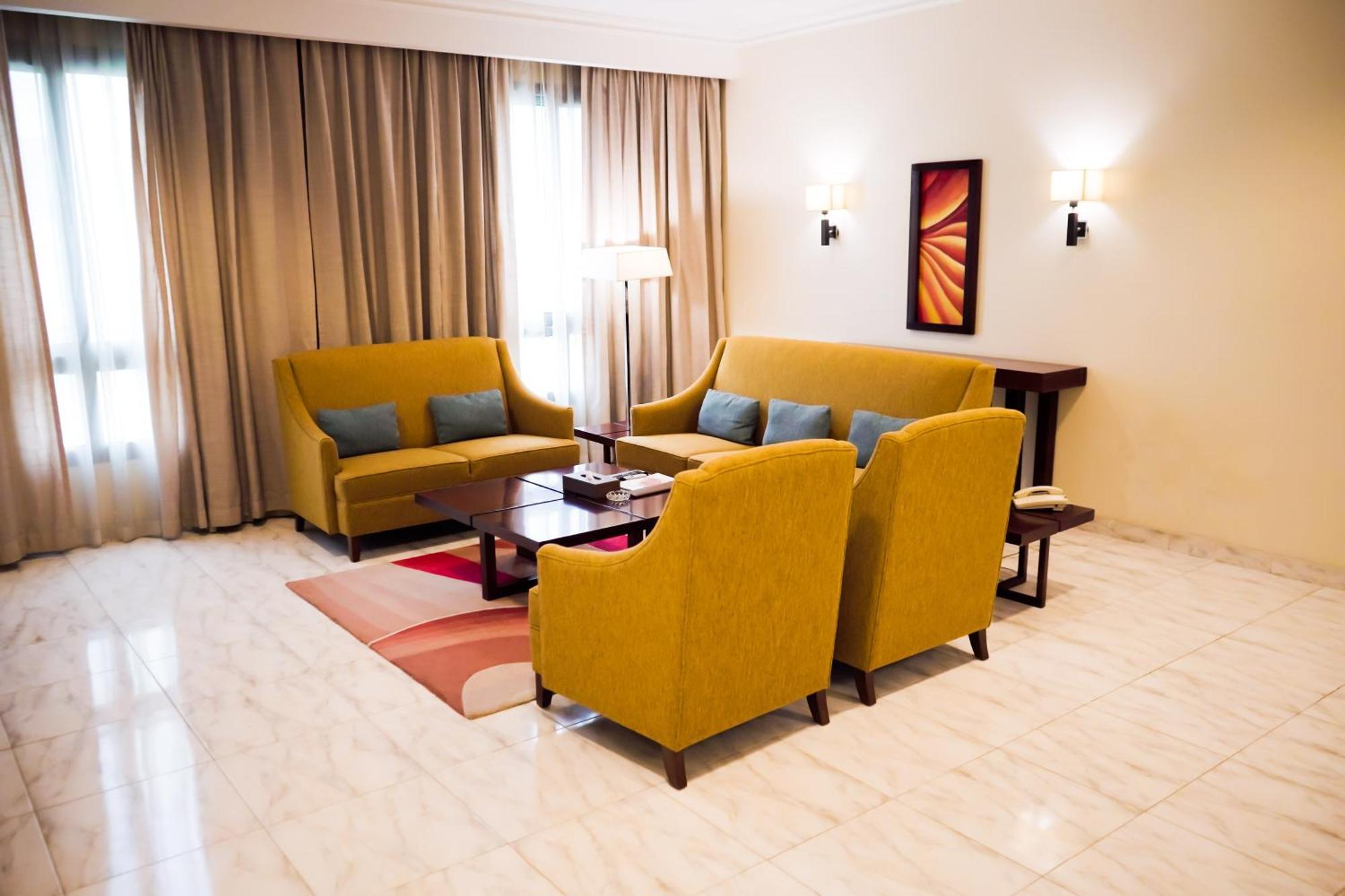 City Seasons Hotel & Suites Muscat Værelse billede