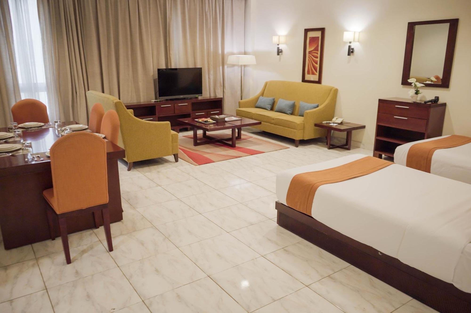 City Seasons Hotel & Suites Muscat Værelse billede