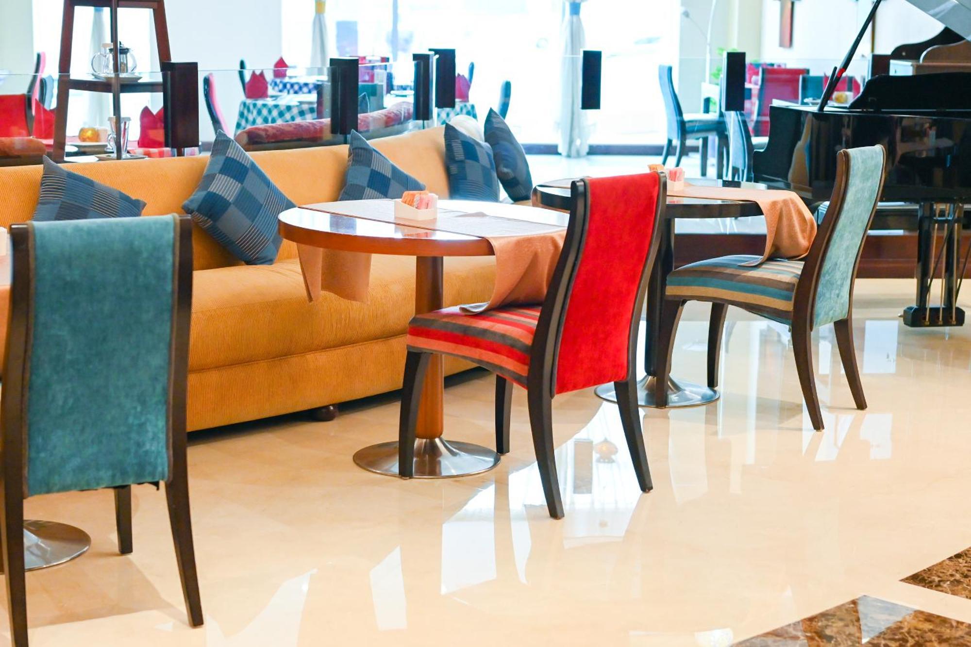 City Seasons Hotel & Suites Muscat Eksteriør billede