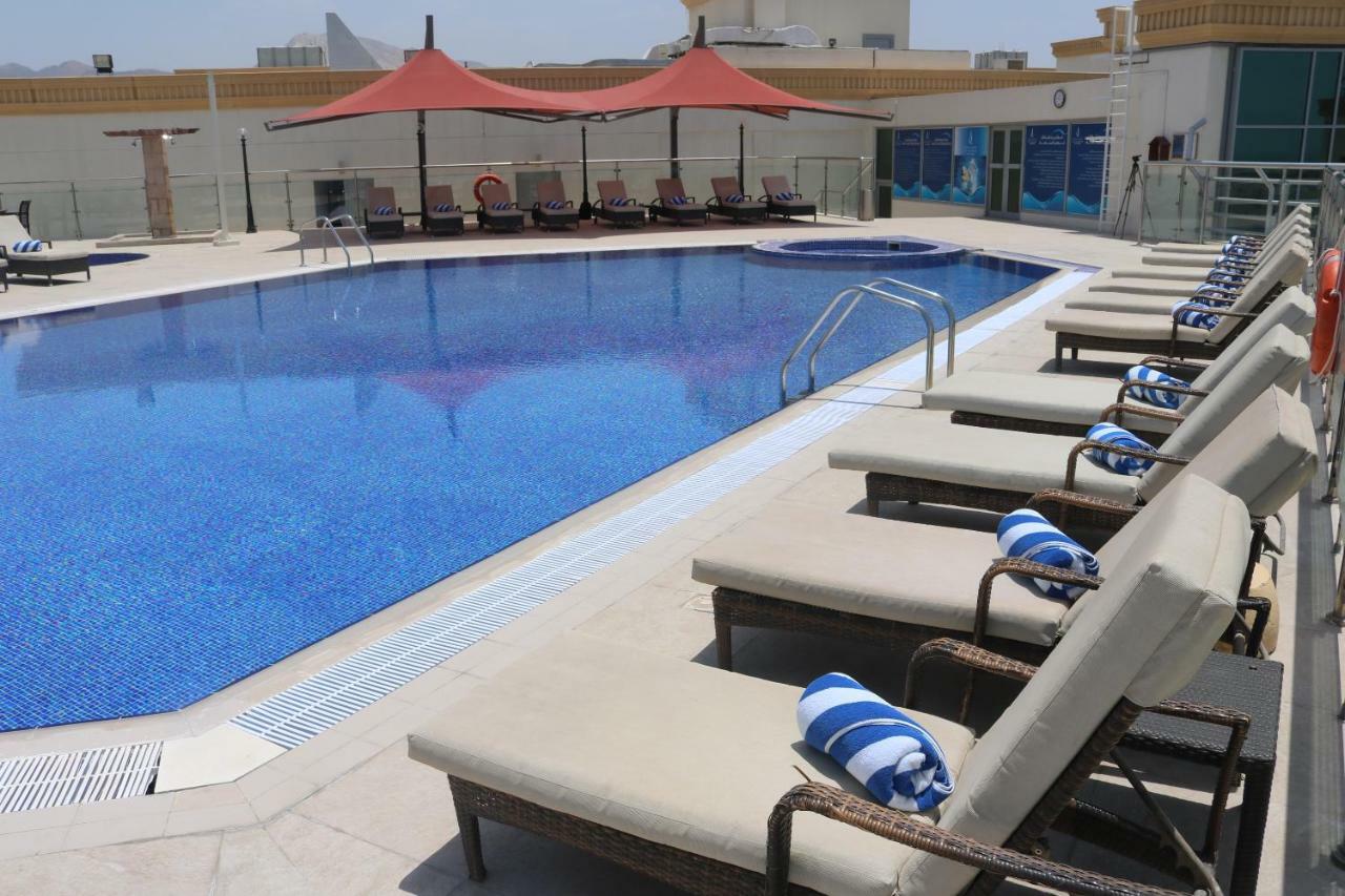 City Seasons Hotel & Suites Muscat Eksteriør billede